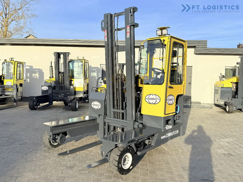 Combilift C4000 – LPG – DUPLEX 4600mm – FREE LIFT – SIDE SHIFT – EXCELLENT CONDITION Wide selection of four-way and side-loading forklifts - Chariot multidirectionnel: photos 1 Combilift C4000 – LPG – DUPLEX 4600mm – FREE LIFT – SIDE SHIFT – EXCELLENT CONDITION Wide selection of four-way and side-loading forklifts - Chariot multidirectionnel: photos 1