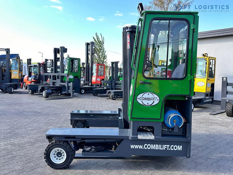 Combilift C4000 / TRIPLEX / 4900MM / LPG / FREE LIFT / FORK SHIFT / LIKE NEW C4000 / TRIPLEX / 4900MM / LPG / FREE LIFT / FORK SHIFT / LIK - Chariot multidirectionnel: photos 2 Combilift C4000 / TRIPLEX / 4900MM / LPG / FREE LIFT / FORK SHIFT / LIKE NEW C4000 / TRIPLEX / 4900MM / LPG / FREE LIFT / FORK SHIFT / LIK - Chariot multidirectionnel: photos 2