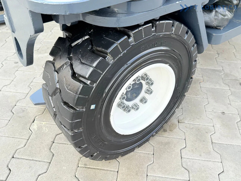 Combilift COMBILIFT C3000XL LARGE CABIN – DUPLEX 3200mm – Year 2015 – LPG – FREE LIFT – SIDESHIFT – CONDITION 5/5 COMBILIFT C3000XL LARGE - Chariot multidirectionnel: photos 3 Combilift COMBILIFT C3000XL LARGE CABIN – DUPLEX 3200mm – Year 2015 – LPG – FREE LIFT – SIDESHIFT – CONDITION 5/5 COMBILIFT C3000XL LARGE - Chariot multidirectionnel: photos 3