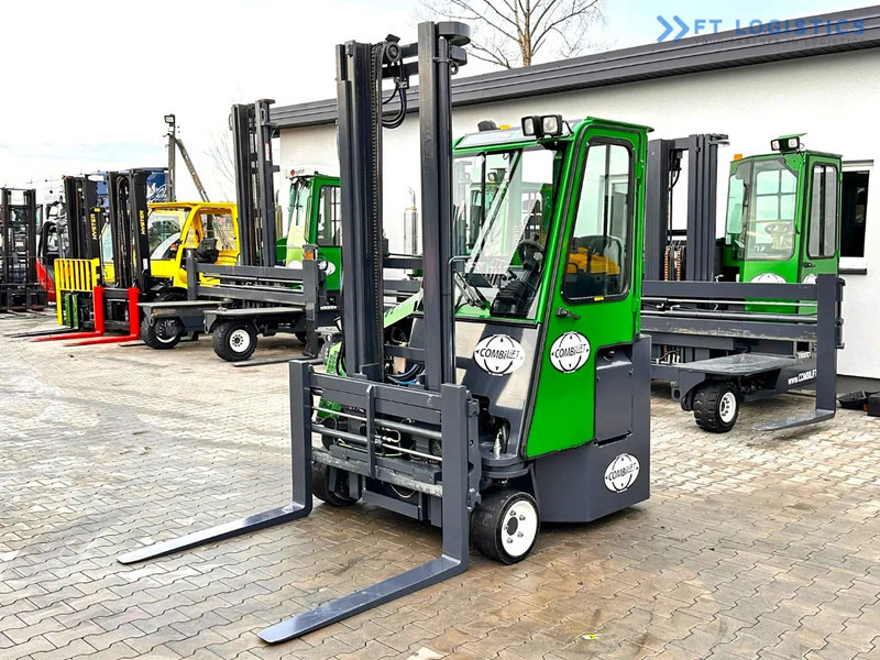 Combilift Combilift C3000CB - DUPLEX 4000mm - Year 2015 - / CABIN - HEATING / ONLY 6546 MTH / EXCELLENT CONDITION / LIKE NEW! Combilift C3 - Chariot multidirectionnel: photos 1 Combilift Combilift C3000CB - DUPLEX 4000mm - Year 2015 - / CABIN - HEATING / ONLY 6546 MTH / EXCELLENT CONDITION / LIKE NEW! Combilift C3 - Chariot multidirectionnel: photos 1