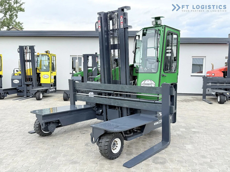 Combilift Combilift C4500 / DIESEL / DUPLEX 4000MM / WIDE FORK POSITIONER / HEATING / FULL CABIN / PERFECT CONDITION / Wide range of four- - Chariot multidirectionnel: photos 1 Combilift Combilift C4500 / DIESEL / DUPLEX 4000MM / WIDE FORK POSITIONER / HEATING / FULL CABIN / PERFECT CONDITION / Wide range of four- - Chariot multidirectionnel: photos 1