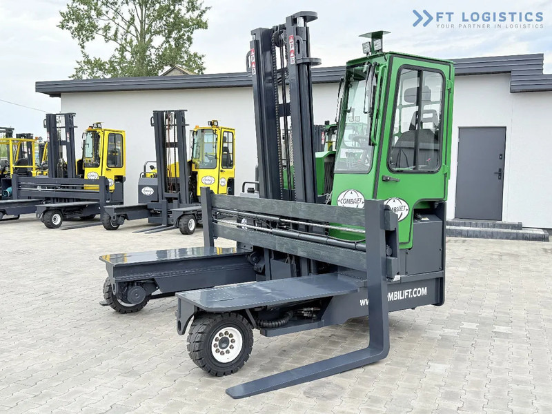 Combilift Combilift C4500 / DIESEL / DUPLEX 4000MM / WIDE FORK POSITIONER / HEATING / FULL CABIN / PERFECT CONDITION / Wide range of four- - Chariot multidirectionnel: photos 2 Combilift Combilift C4500 / DIESEL / DUPLEX 4000MM / WIDE FORK POSITIONER / HEATING / FULL CABIN / PERFECT CONDITION / Wide range of four- - Chariot multidirectionnel: photos 2