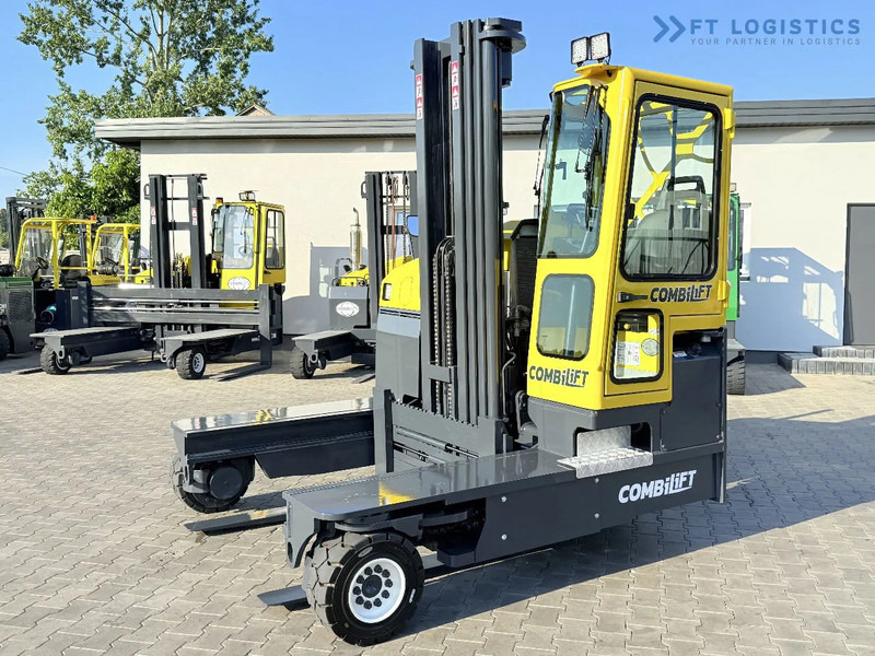 Combilift Combilift C5000 / DIESEL / TRIPLEX 6000MM / FREE LIFT / FORK POSITIONER / BUILT-IN SCALE / HEATING / FULL CABIN / PERFECT CONDIT - Chariot multidirectionnel: photos 2 Combilift Combilift C5000 / DIESEL / TRIPLEX 6000MM / FREE LIFT / FORK POSITIONER / BUILT-IN SCALE / HEATING / FULL CABIN / PERFECT CONDIT - Chariot multidirectionnel: photos 2