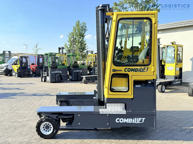 Combilift Combilift C5000 / DIESEL / TRIPLEX 6000MM / FREE LIFT / FORK POSITIONER / BUILT-IN SCALE / HEATING / FULL CABIN / PERFECT CONDIT - Chariot multidirectionnel: photos 4 Combilift Combilift C5000 / DIESEL / TRIPLEX 6000MM / FREE LIFT / FORK POSITIONER / BUILT-IN SCALE / HEATING / FULL CABIN / PERFECT CONDIT - Chariot multidirectionnel: photos 4