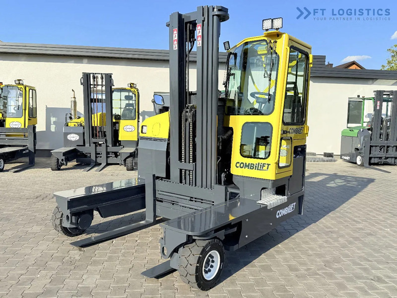 Combilift Combilift C5000 / DIESEL / TRIPLEX 6000MM / FREE LIFT / FORK POSITIONER / BUILT-IN SCALE / HEATING / FULL CABIN / PERFECT CONDIT - Chariot multidirectionnel: photos 1 Combilift Combilift C5000 / DIESEL / TRIPLEX 6000MM / FREE LIFT / FORK POSITIONER / BUILT-IN SCALE / HEATING / FULL CABIN / PERFECT CONDIT - Chariot multidirectionnel: photos 1