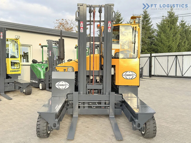 Combilift Combilift FOUR-WAY – MULTI-DIRECTIONAL FORKLIFT / COMBILIFT C4000 / DIESEL / DUPLEX 4100MM / FORK POSITIONER / FULL HEATED CABIN - Chariot multidirectionnel: photos 5 Combilift Combilift FOUR-WAY – MULTI-DIRECTIONAL FORKLIFT / COMBILIFT C4000 / DIESEL / DUPLEX 4100MM / FORK POSITIONER / FULL HEATED CABIN - Chariot multidirectionnel: photos 5