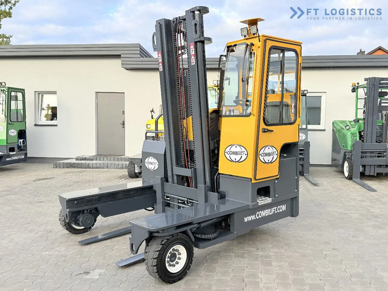 Combilift Combilift FOUR-WAY – MULTI-DIRECTIONAL FORKLIFT / COMBILIFT C4000 / DIESEL / DUPLEX 4100MM / FORK POSITIONER / FULL HEATED CABIN - Chariot multidirectionnel: photos 1 Combilift Combilift FOUR-WAY – MULTI-DIRECTIONAL FORKLIFT / COMBILIFT C4000 / DIESEL / DUPLEX 4100MM / FORK POSITIONER / FULL HEATED CABIN - Chariot multidirectionnel: photos 1