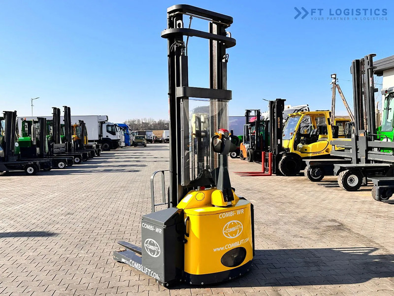Combilift WR-4 / DUPLEX / 4.5M / 2017 / ONLY 30 MTH / LIKE NEW / 1500KG - Gerbeur: photos 5 Combilift WR-4 / DUPLEX / 4.5M / 2017 / ONLY 30 MTH / LIKE NEW / 1500KG - Gerbeur: photos 5