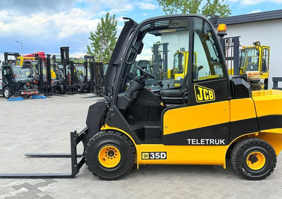 JCB TLT35D / DIESEL / CAB / NEW TYRES / 4450MM / TELESCOPIC – EXCELLENT CONDITION - Chariot télescopique: photos 3 JCB TLT35D / DIESEL / CAB / NEW TYRES / 4450MM / TELESCOPIC – EXCELLENT CONDITION - Chariot télescopique: photos 3