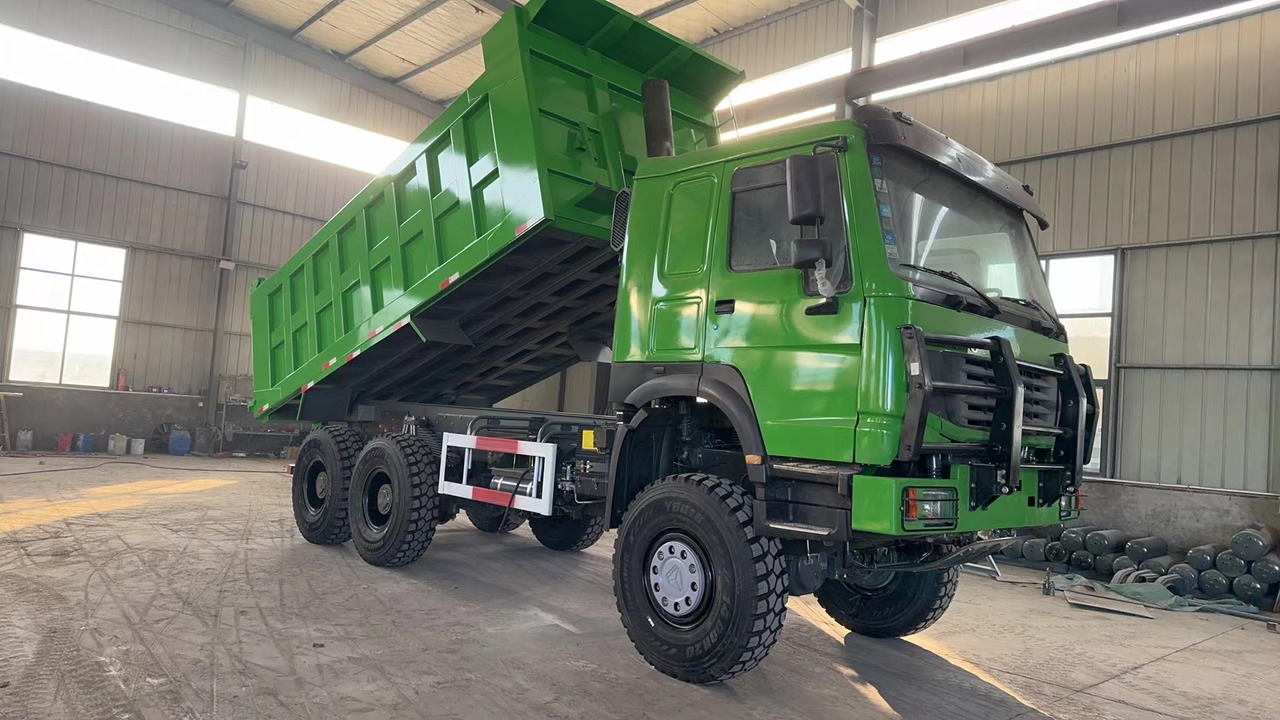 HOWO375 6*6 dump truck - Camion benne: photos 2 HOWO375 6*6 dump truck - Camion benne: photos 2