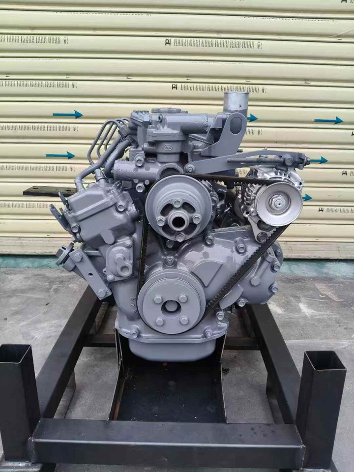 ISUZU 3LB1 - Moteur pour Pelle: photos 1 ISUZU 3LB1 - Moteur pour Pelle: photos 1