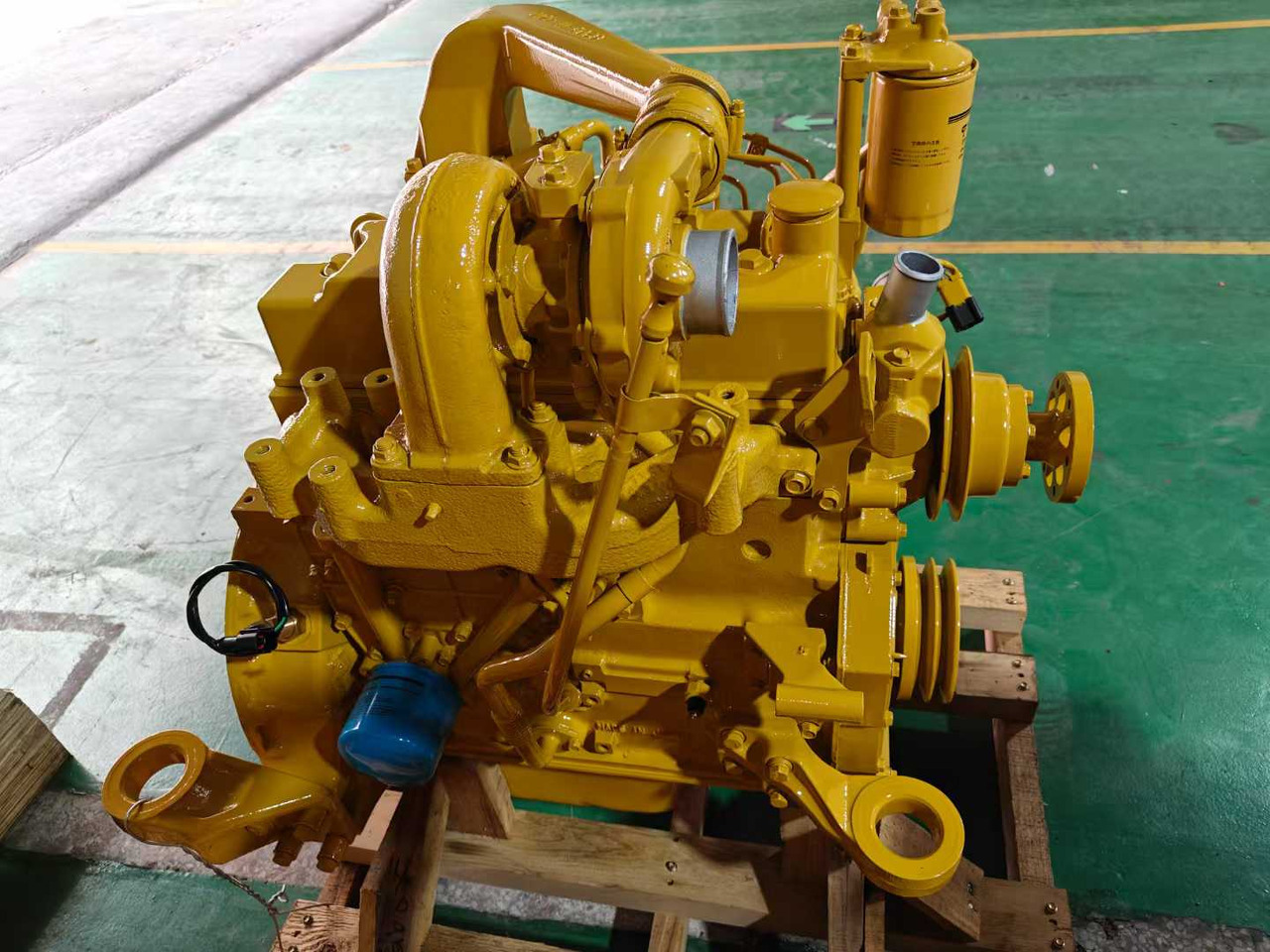 KOMATSU 4D95 - Moteur pour Pelle: photos 1 KOMATSU 4D95 - Moteur pour Pelle: photos 1