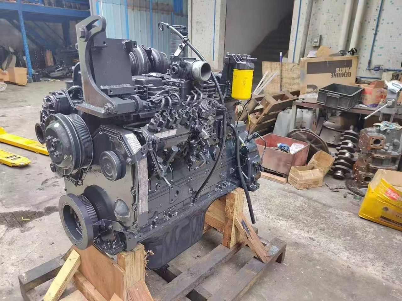 KOMATSU 6D102 - Moteur pour Pelle: photos 3 KOMATSU 6D102 - Moteur pour Pelle: photos 3