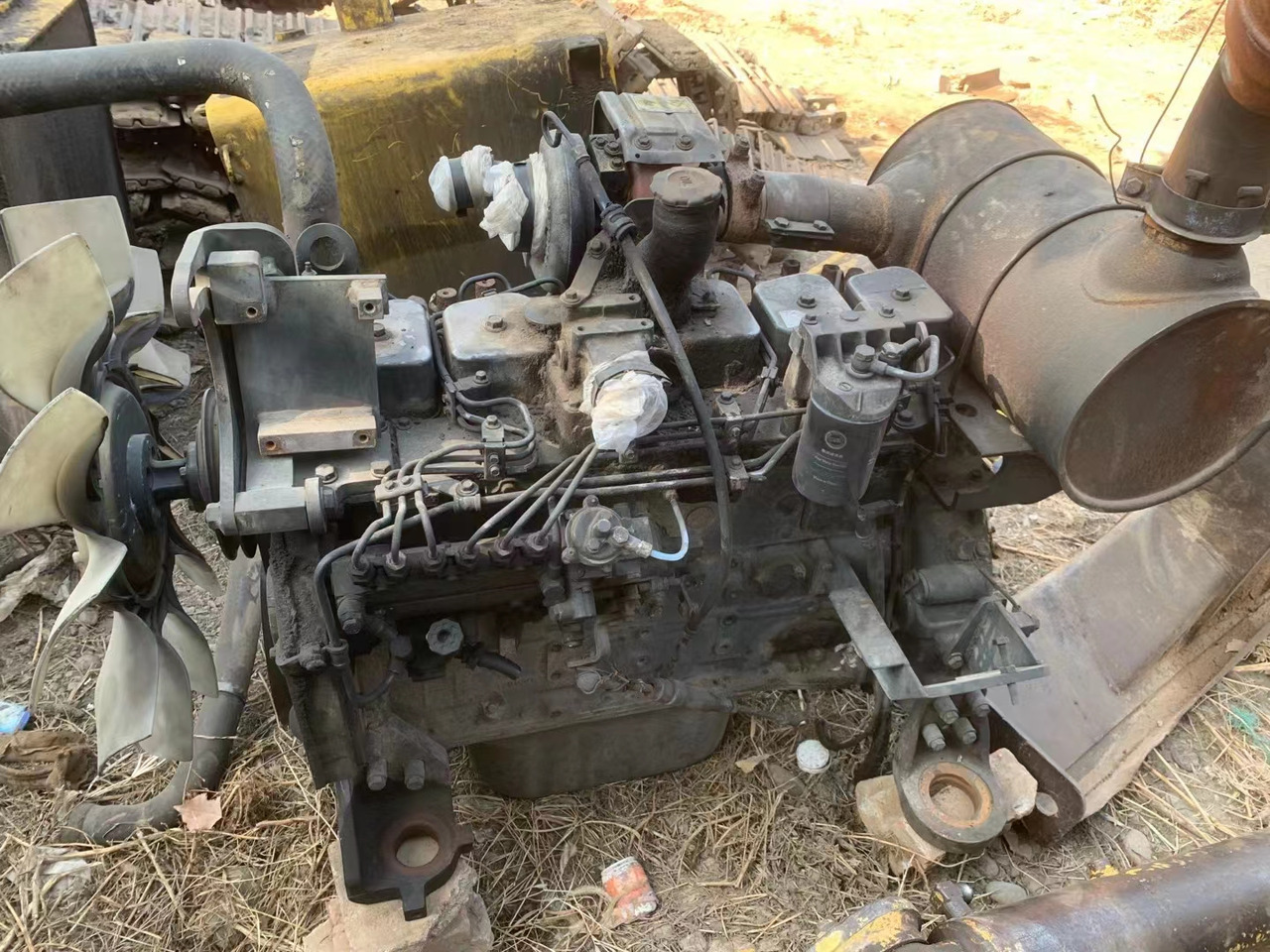 KOMATSU 6D102 - Moteur pour Pelle: photos 3 KOMATSU 6D102 - Moteur pour Pelle: photos 3