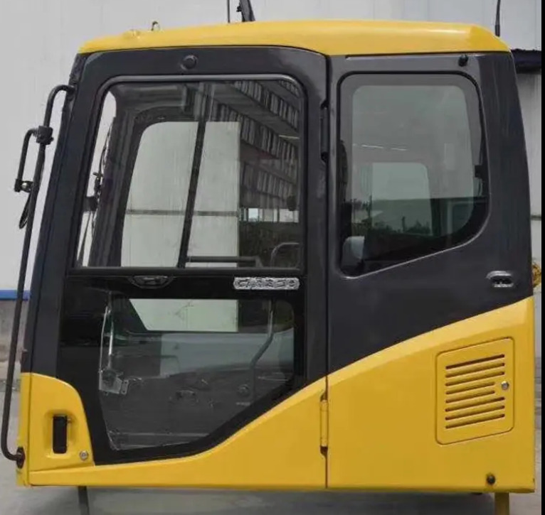 KOMATSU PC200-7 PC220-7 PC300-7 PC350-7 PC400-7 PC450-7 - Cabine pour Pelle: photos 1 KOMATSU PC200-7 PC220-7 PC300-7 PC350-7 PC400-7 PC450-7 - Cabine pour Pelle: photos 1