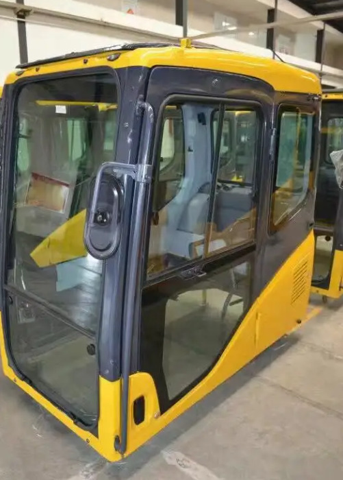 KOMATSU PC200-7 PC220-7 PC300-7 PC350-7 PC400-7 PC450-7 - Cabine pour Pelle: photos 3 KOMATSU PC200-7 PC220-7 PC300-7 PC350-7 PC400-7 PC450-7 - Cabine pour Pelle: photos 3