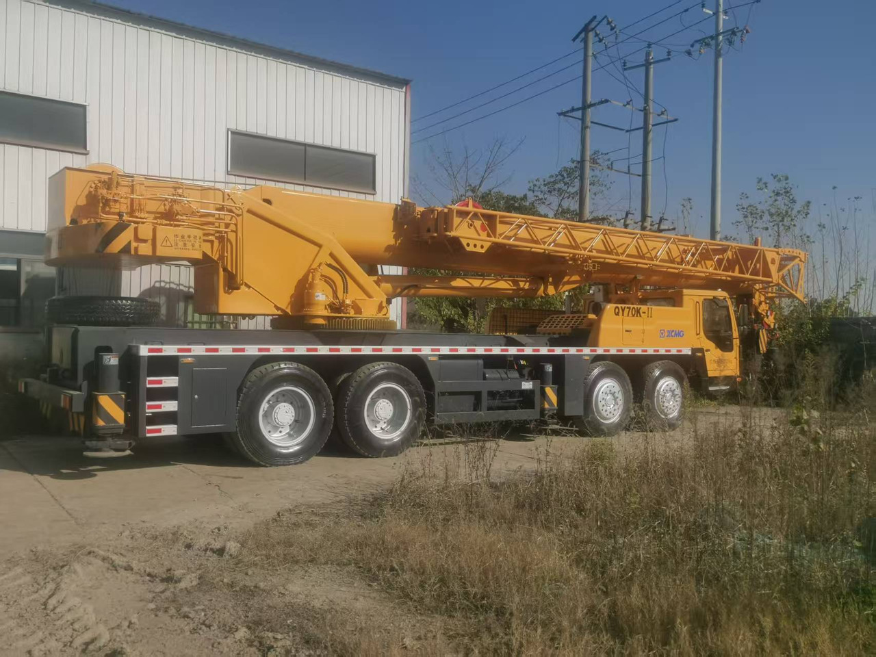XCMG 70TONS - Camion grue: photos 1 XCMG 70TONS - Camion grue: photos 1