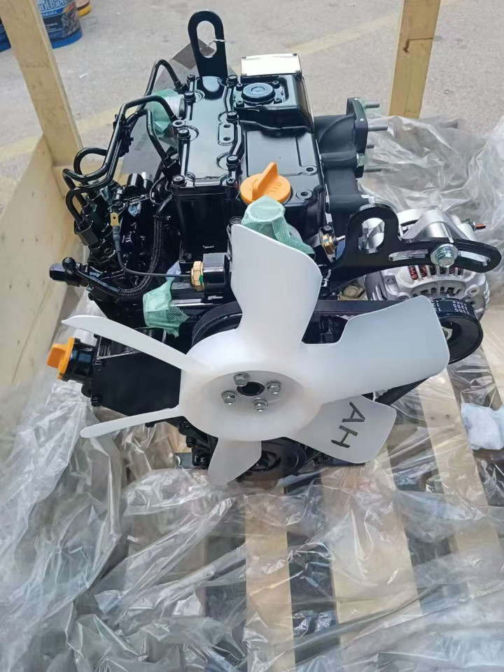 YANMAR 3TNV70 - Moteur pour Pelle: photos 1 YANMAR 3TNV70 - Moteur pour Pelle: photos 1