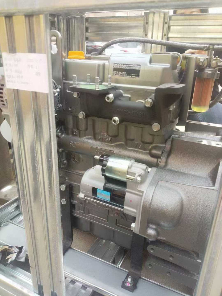 YANMAR 3TNV76 - Moteur pour Pelle: photos 1 YANMAR 3TNV76 - Moteur pour Pelle: photos 1