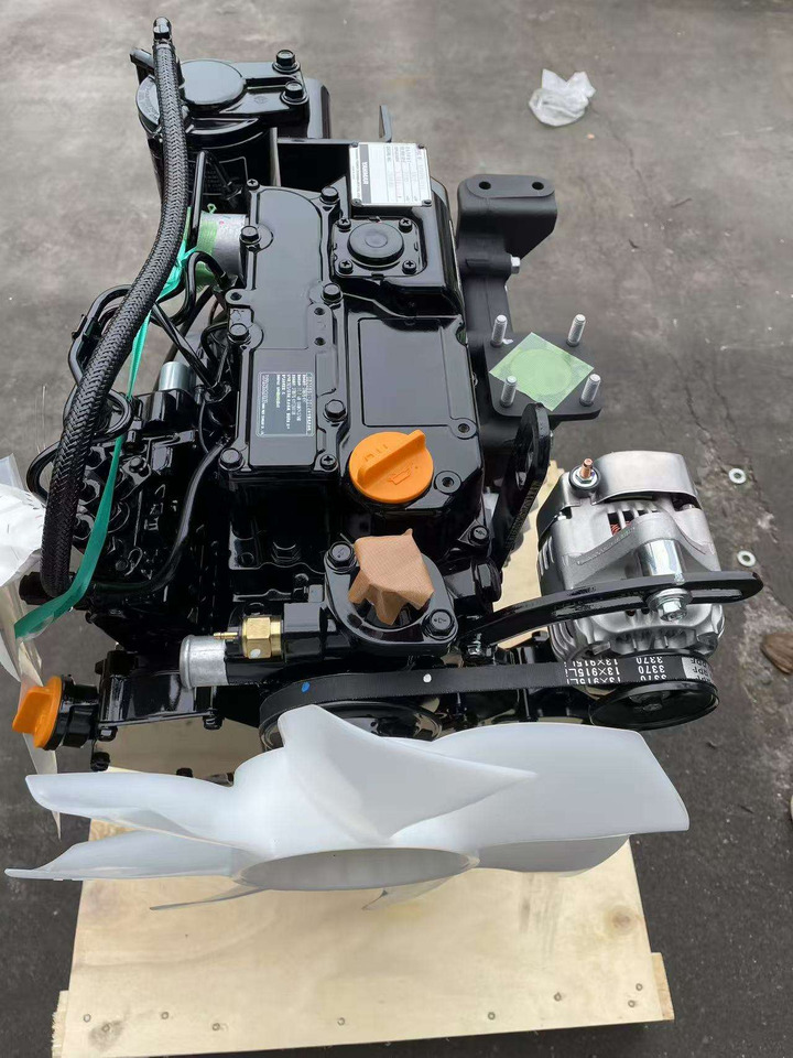 YANMAR 3TNV76 - Moteur pour Pelle: photos 4 YANMAR 3TNV76 - Moteur pour Pelle: photos 4