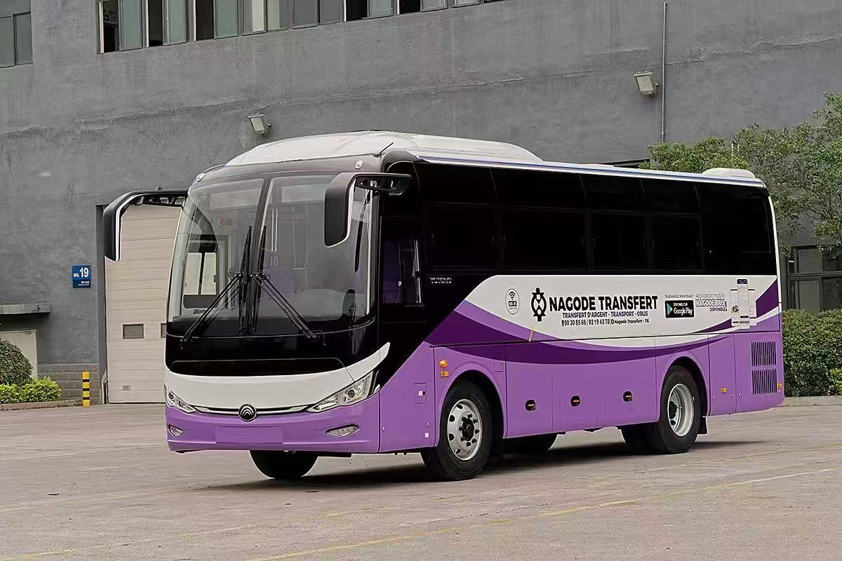 YUTONG 49+1+1 - Bus urbain: photos 1 YUTONG 49+1+1 - Bus urbain: photos 1