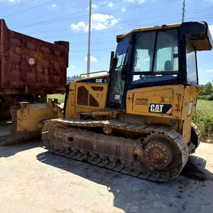 Bulldozer 100% Original Caterpillar D5K Mini Track Dozer Cat D5K Bulldozer Superior Performance Running Working Condition Hot Sale: photos 1
