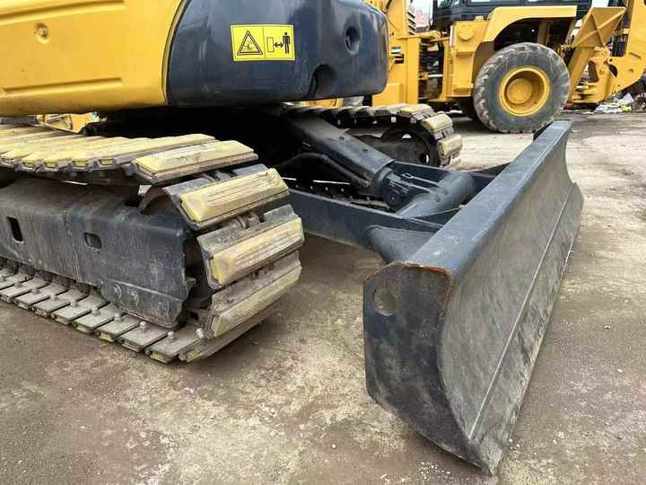 Best Quality Komatsu PC35mr Used Mini Excavator Earth-moving Machinery in Good Performance - Pelle sur chenille: photos 4 Best Quality Komatsu PC35mr Used Mini Excavator Earth-moving Machinery in Good Performance - Pelle sur chenille: photos 4