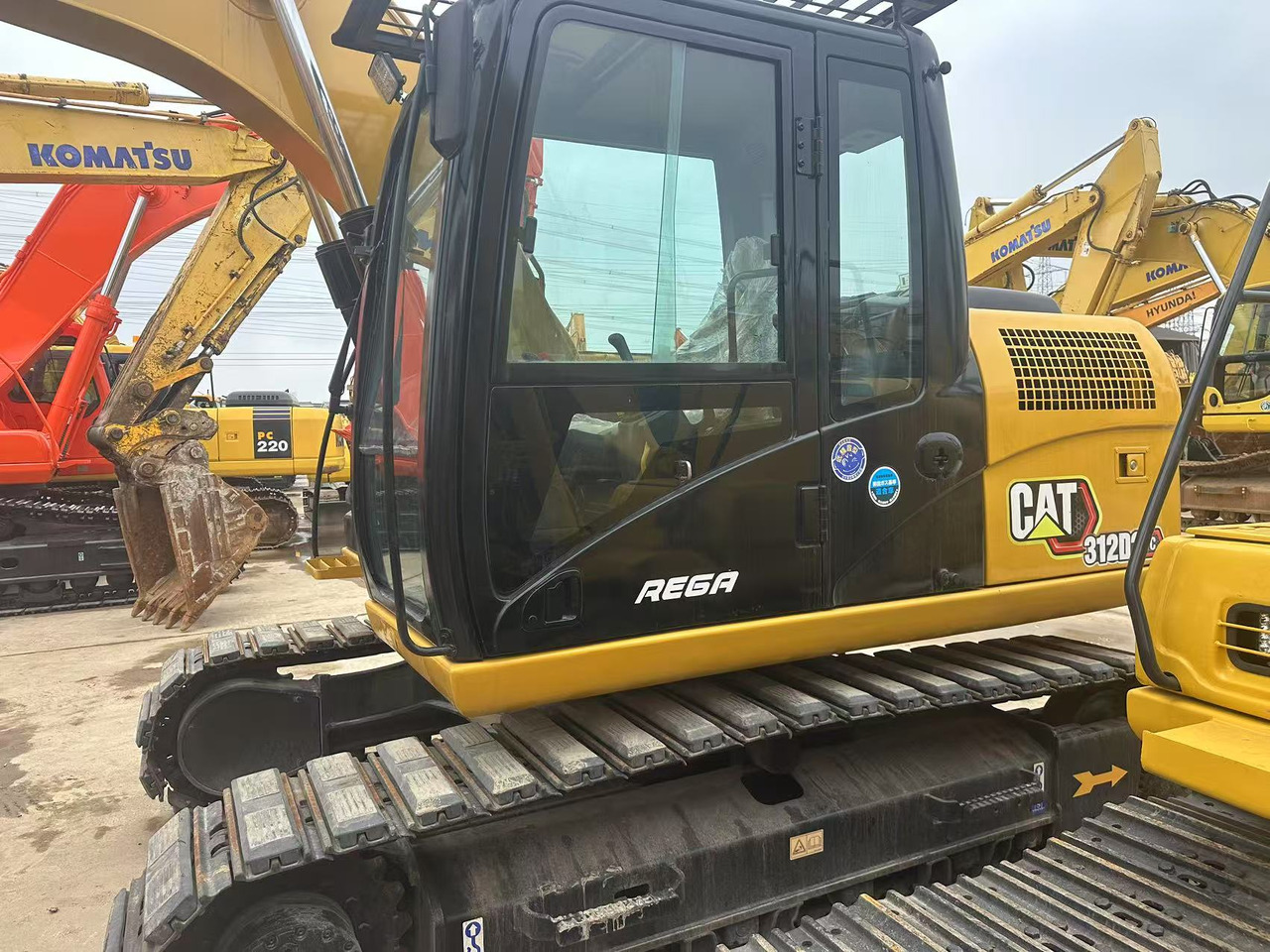 CATERPILLAR 312D2 - Pelle sur chenille: photos 5 CATERPILLAR 312D2 - Pelle sur chenille: photos 5