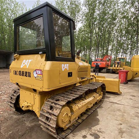Caterpillar Used D5 Bulldozer , CAT D5g D5h D5k with Ripper , CAT D4h D5h D6h D7h - Bulldozer: photos 1 Caterpillar Used D5 Bulldozer , CAT D5g D5h D5k with Ripper , CAT D4h D5h D6h D7h - Bulldozer: photos 1