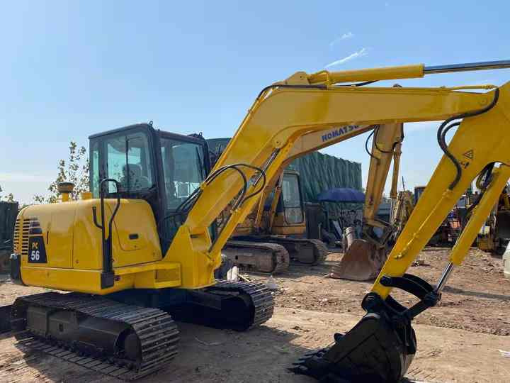 Cheap Used Komatsu PC56 Crawler Excavator with High Efficiency Used Heavy Machinery Komatsu P56 Digger Cheap for Sale - Pelle sur chenille: photos 3 Cheap Used Komatsu PC56 Crawler Excavator with High Efficiency Used Heavy Machinery Komatsu P56 Digger Cheap for Sale - Pelle sur chenille: photos 3