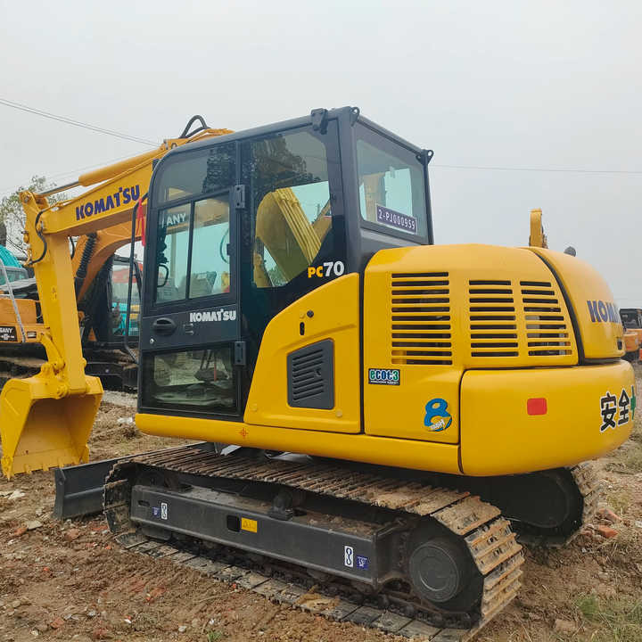 Cheap Used Komatsu PC70-8 Crawler Excavator with High Efficiency Used Heavy Machinery Komatsu PC70-8 Digger Cheap for Sale - Pelle sur chenille: photos 2 Cheap Used Komatsu PC70-8 Crawler Excavator with High Efficiency Used Heavy Machinery Komatsu PC70-8 Digger Cheap for Sale - Pelle sur chenille: photos 2