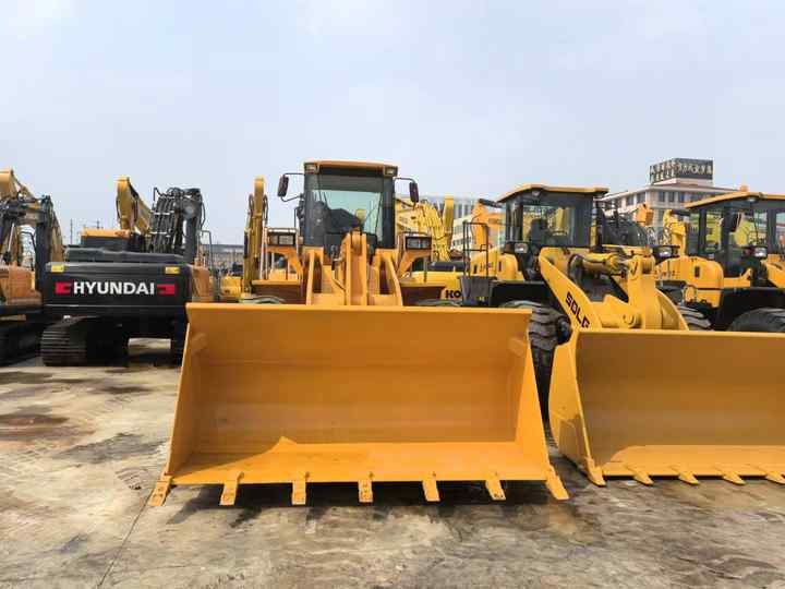 Chargeuse sur pneus China Famous Brand LiuGong Medium-sized Wheel Loader LiuGong 856N Loader for Earthmoving, Mining, Construction for Sale: photos 6