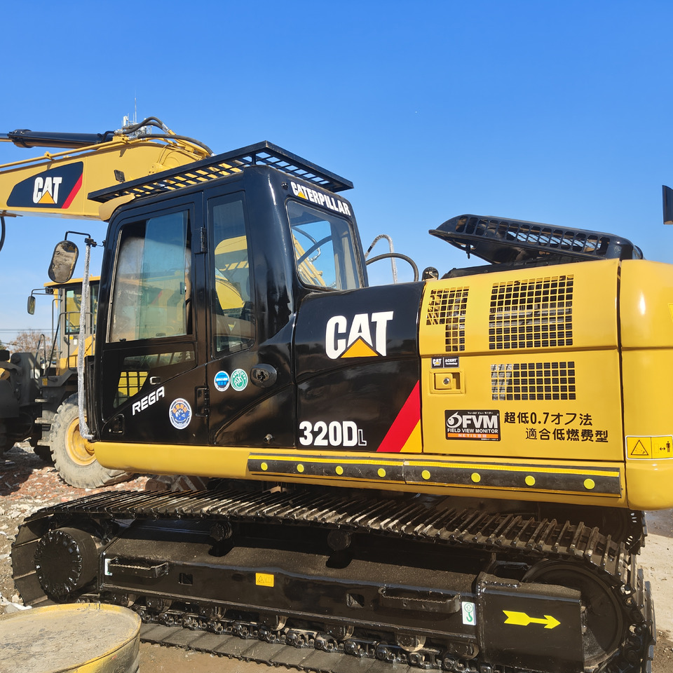 EXCAVATOR Used Cat Excavator Japan 20 Tons Digger Machinery Caterpillar CAT 320D for Sale Cat - Pelle sur chenille: photos 1 EXCAVATOR Used Cat Excavator Japan 20 Tons Digger Machinery Caterpillar CAT 320D for Sale Cat - Pelle sur chenille: photos 1