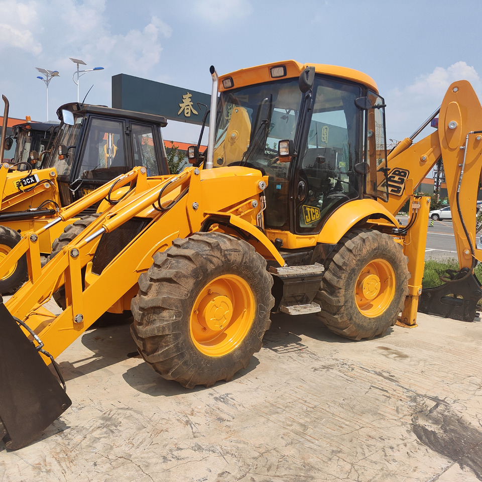 JCB Used HOTSALE Backhoe Loader JCB 3CX - Engins de chantier: photos 1 JCB Used HOTSALE Backhoe Loader JCB 3CX - Engins de chantier: photos 1