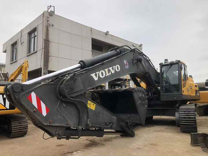 Good Condition VOLVO EC480DL Excavator Low Price Large Hydraulic Crawler Excavator volvo 480dl for Sale - Pelle: photos 3 Good Condition VOLVO EC480DL Excavator Low Price Large Hydraulic Crawler Excavator volvo 480dl for Sale - Pelle: photos 3