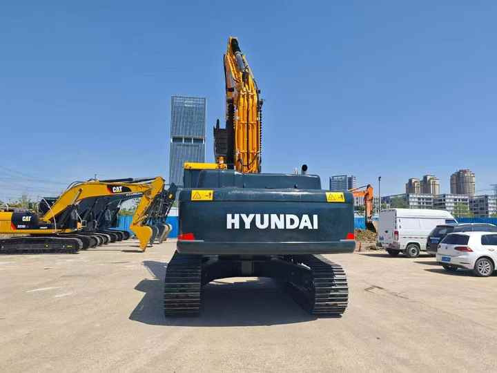Heavy-Duty Hyundai 305 Excavator for Mining & Construction - Well-Maintained, Warranty Included - Pelle sur chenille: photos 4 Heavy-Duty Hyundai 305 Excavator for Mining & Construction - Well-Maintained, Warranty Included - Pelle sur chenille: photos 4