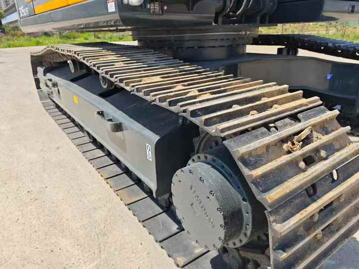 Heavy-Duty Hyundai 305 Excavator for Mining & Construction - Well-Maintained, Warranty Included - Pelle sur chenille: photos 3 Heavy-Duty Hyundai 305 Excavator for Mining & Construction - Well-Maintained, Warranty Included - Pelle sur chenille: photos 3