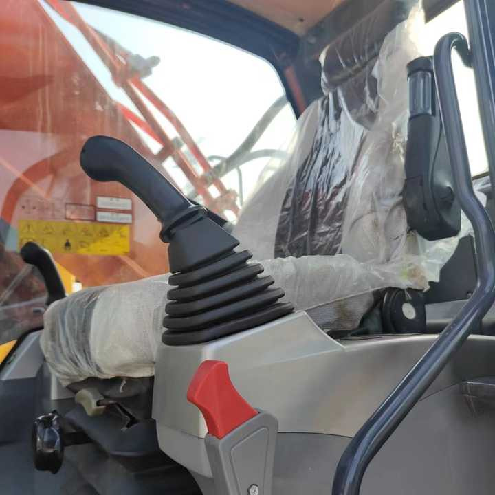 Korea Made Doosan Digger Dx300lc Doosan Used Machinery Excavator , Doosan Dx220 Dx300 Dx200 - Pelle sur chenille: photos 5 Korea Made Doosan Digger Dx300lc Doosan Used Machinery Excavator , Doosan Dx220 Dx300 Dx200 - Pelle sur chenille: photos 5