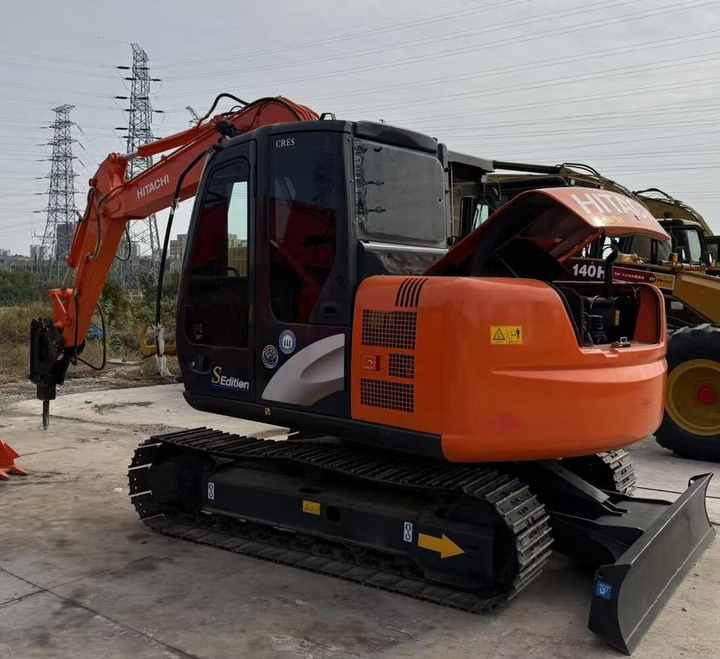 Original Japan Hitachi ZX60 Excavator Hitachi Excavator in Low Price for Hot Sale - Pelle sur chenille: photos 3 Original Japan Hitachi ZX60 Excavator Hitachi Excavator in Low Price for Hot Sale - Pelle sur chenille: photos 3