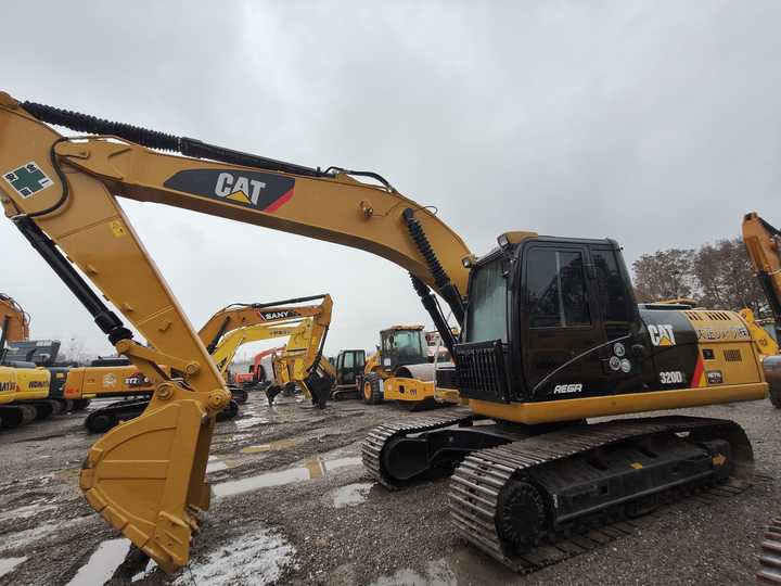 Reasonable Price Japan Original 330d2 Caterpillar Excavator CAT USED 329D2 320D2 325D 315D Excavator - Pelle sur chenille: photos 5 Reasonable Price Japan Original 330d2 Caterpillar Excavator CAT USED 329D2 320D2 325D 315D Excavator - Pelle sur chenille: photos 5