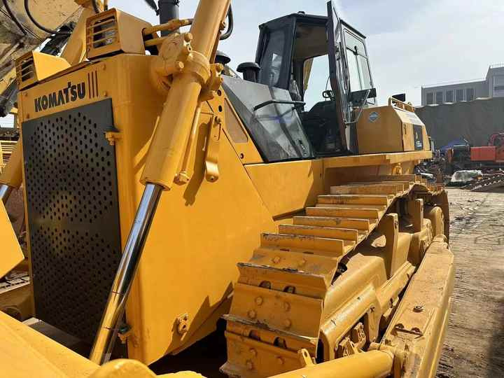 Second Hand Koamtsu D155 Bulldozer Hot Sale , komatsu D60 65 D85 D155 - Bulldozer: photos 4 Second Hand Koamtsu D155 Bulldozer Hot Sale , komatsu D60 65 D85 D155 - Bulldozer: photos 4