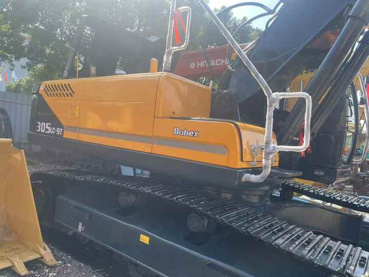 Used HYUNDAI 305LC-9T Crawler Excavator with Good Performance Hyundai30 Tons Earthmoving Machinery with Low Price On-sale - Pelle sur chenille: photos 3 Used HYUNDAI 305LC-9T Crawler Excavator with Good Performance Hyundai30 Tons Earthmoving Machinery with Low Price On-sale - Pelle sur chenille: photos 3