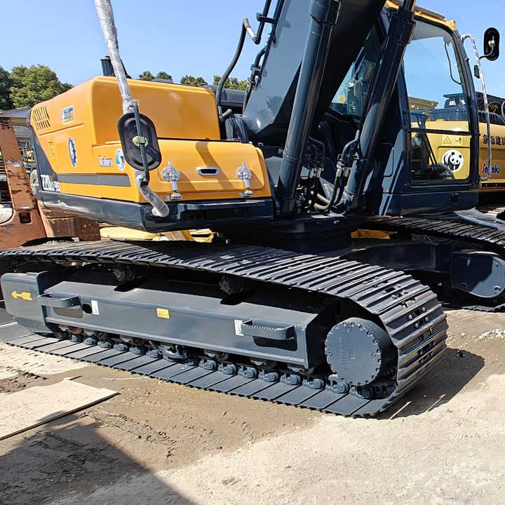 Used Korea Brand hyundai 220-9 with Good Performance in Stock Hot Sale - Pelle: photos 3 Used Korea Brand hyundai 220-9 with Good Performance in Stock Hot Sale - Pelle: photos 3