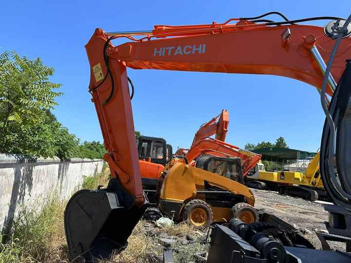 Used Wheel Excavator Hitachi ZX 130W Made in Japan 13tonHitachi Zx130w Wheel Excavator Price Used Hitachi Zx130 Excavator SALE - Pelle: photos 3 Used Wheel Excavator Hitachi ZX 130W Made in Japan 13tonHitachi Zx130w Wheel Excavator Price Used Hitachi Zx130 Excavator SALE - Pelle: photos 3