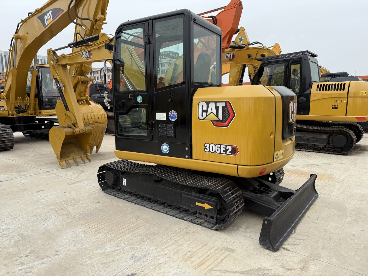 CATERPILLAR 306E2 - Mini pelle: photos 3 CATERPILLAR 306E2 - Mini pelle: photos 3