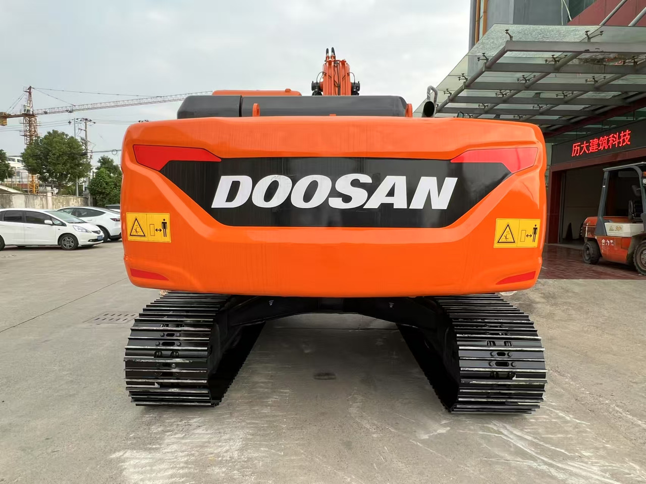 DOOSAN DX225LCA - Pelle sur chenille: photos 3 DOOSAN DX225LCA - Pelle sur chenille: photos 3