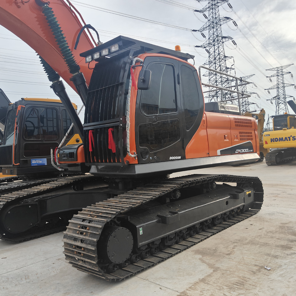 DOOSAN DX300LC-9C - Pelle sur chenille: photos 4 DOOSAN DX300LC-9C - Pelle sur chenille: photos 4