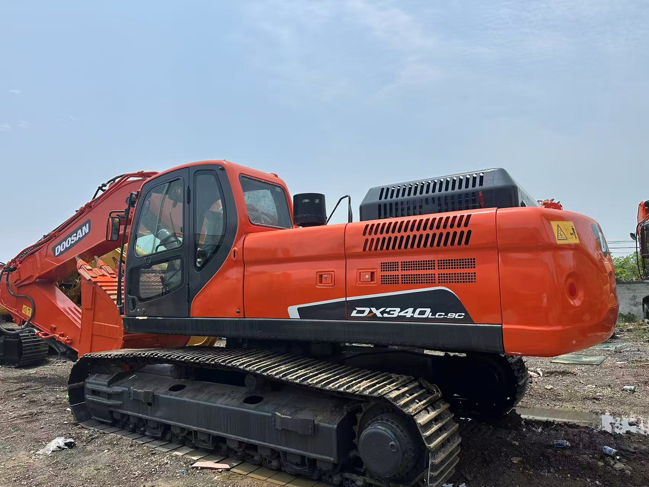 DOOSAN DX340LC-9C - Pelle sur chenille: photos 1 DOOSAN DX340LC-9C - Pelle sur chenille: photos 1
