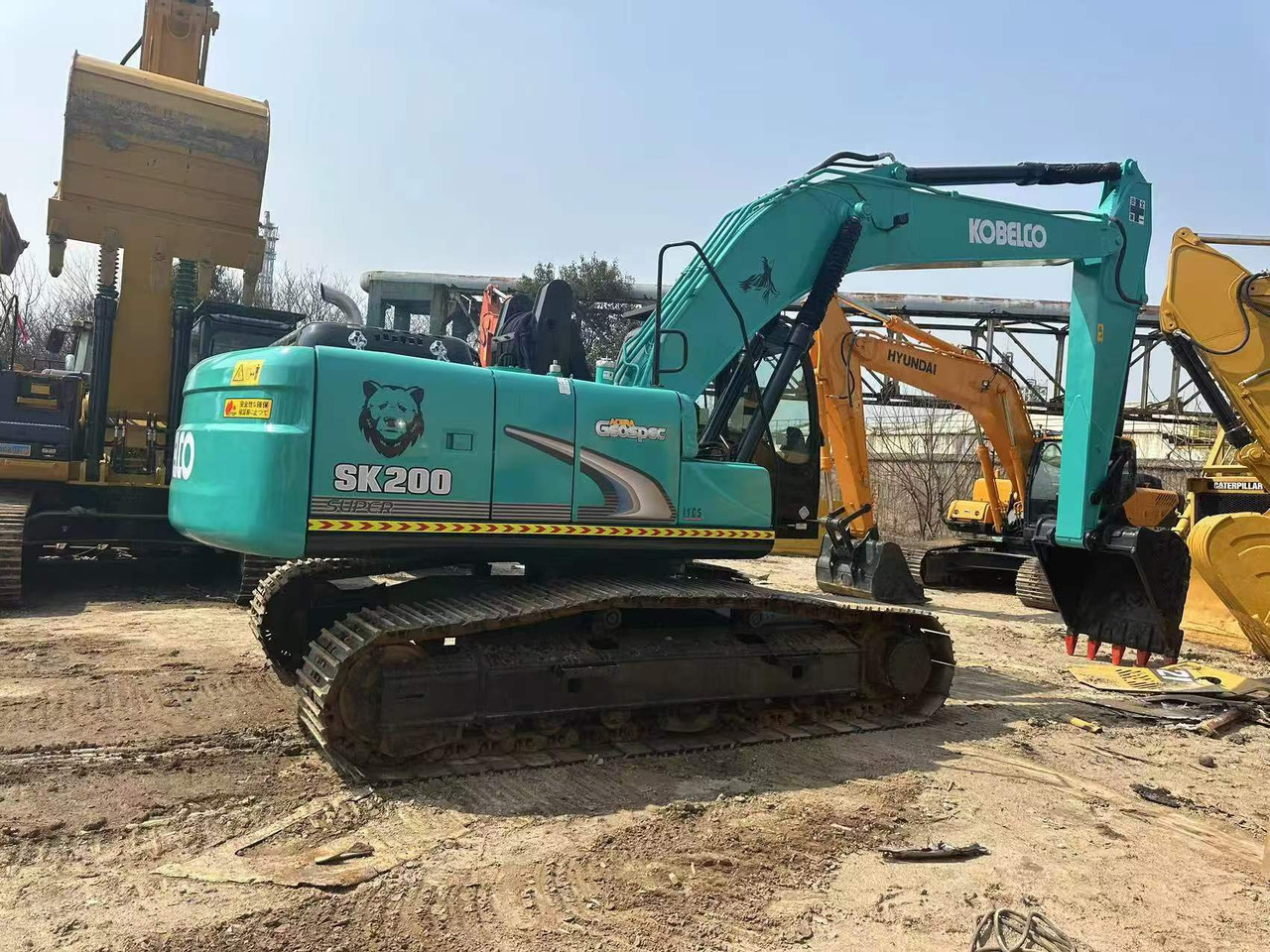 KOBELCO SK200-8 - Mini pelle: photos 4 KOBELCO SK200-8 - Mini pelle: photos 4