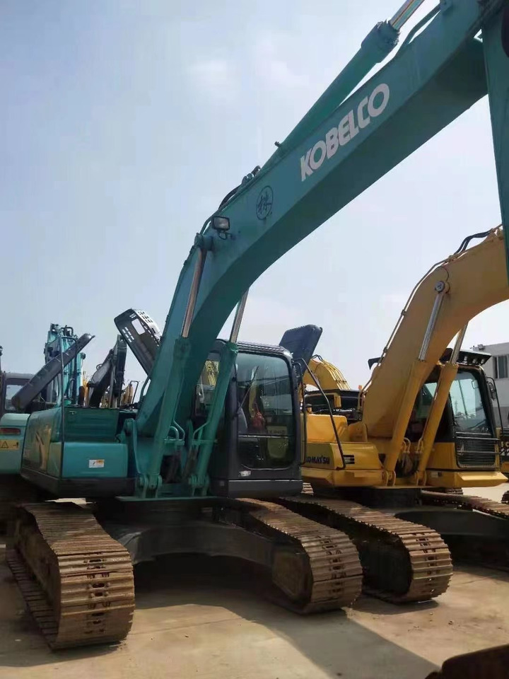 KOBELCO SK210-8 - Mini pelle: photos 2 KOBELCO SK210-8 - Mini pelle: photos 2